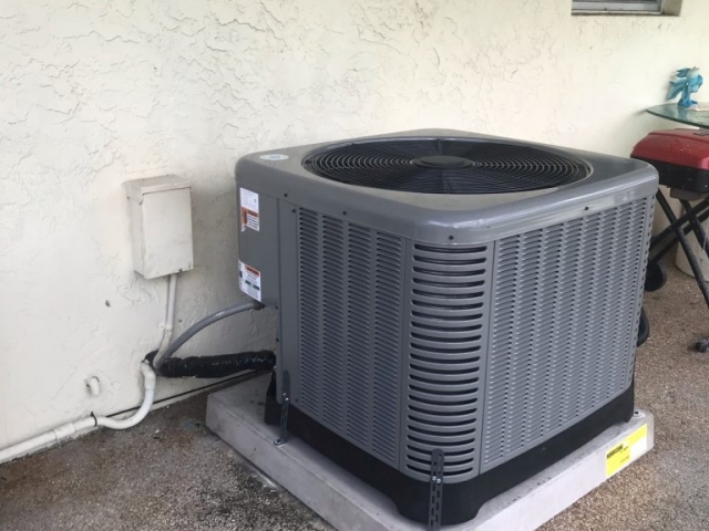 Cape Coral Air Conditioning Condenser